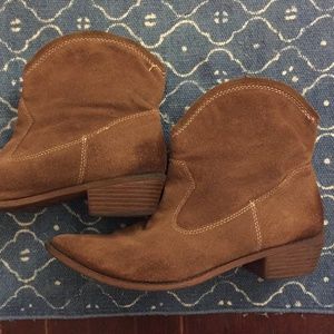 Mossimo Supply Co. Cowgirl Booties